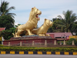 Sihanouk Ville Löwen Monument im 
